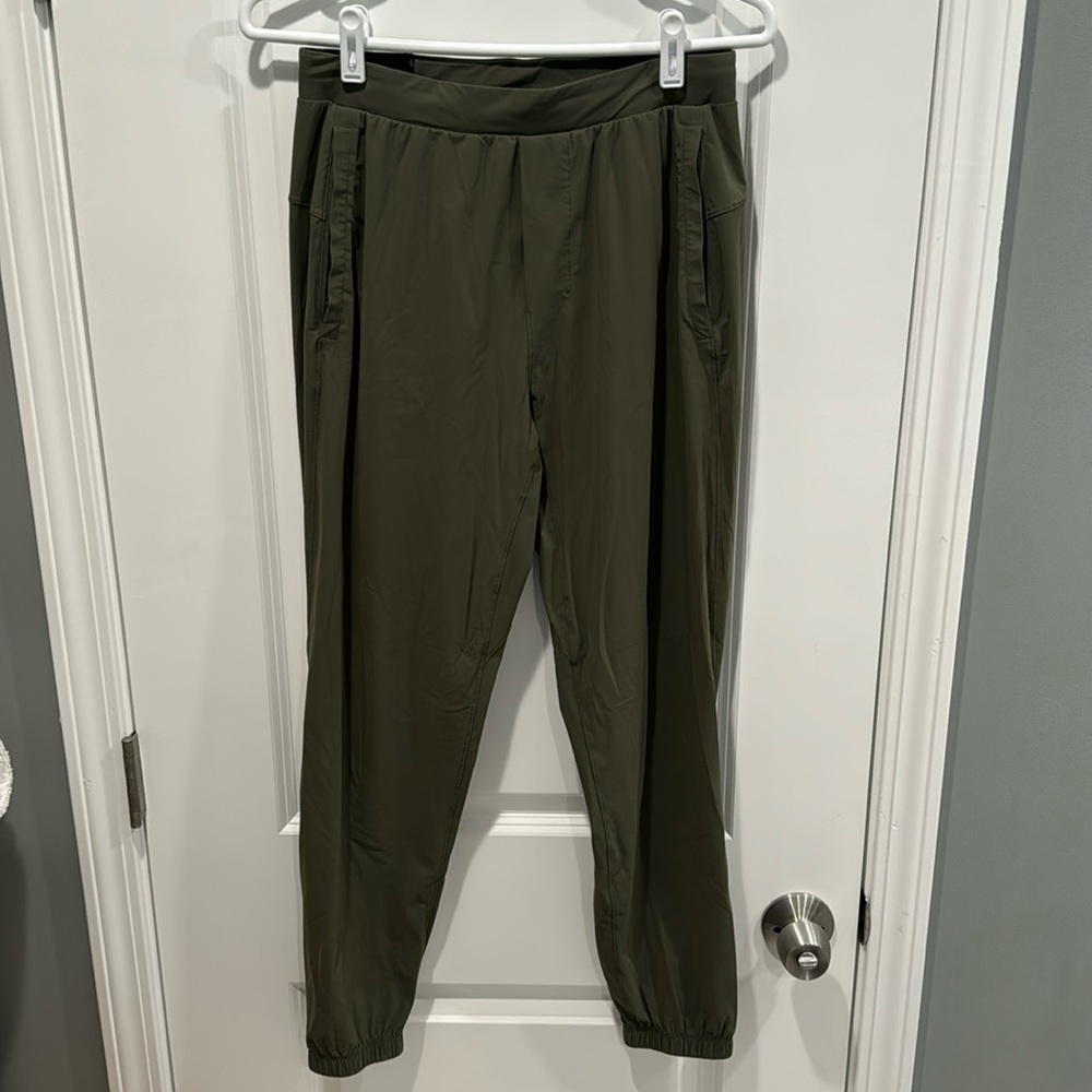 Lululemon Surge Jogger (Shorter Length)